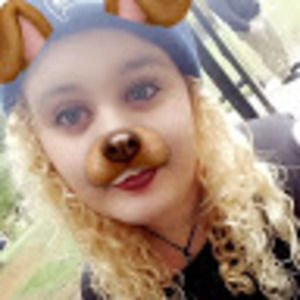 Meet your Posher, Emmi